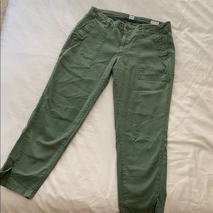 Gap Cargo Chinos